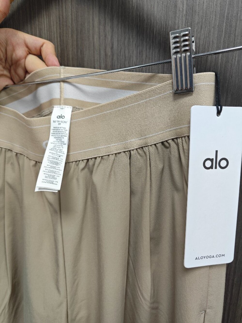 🎄NWT ALO Yoga Suit Up Trouser Gravel Color 💋Regular 30” Inseam - Picture 7 of 7